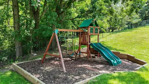 8944 Darnel Road Eden Prairie MN 55347