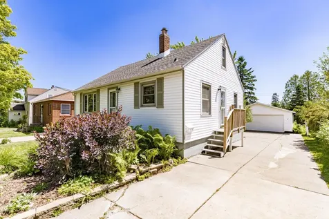 4710 Tioga Street Duluth MN 55804