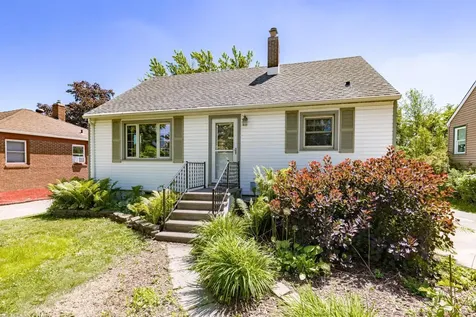 4710 Tioga Street Duluth MN 55804