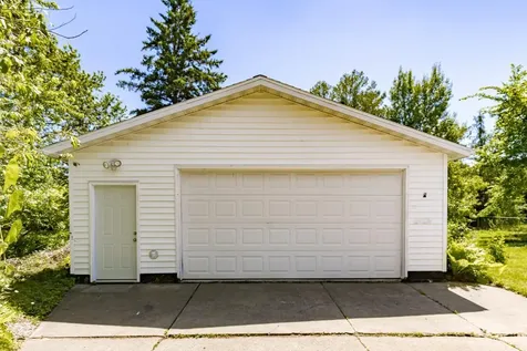 4710 Tioga Street Duluth MN 55804