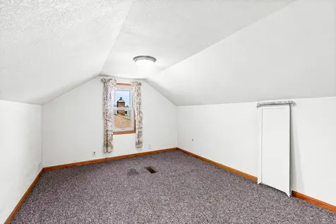 4710 Tioga Street Duluth MN 55804