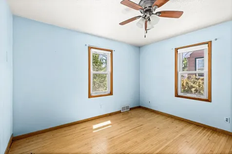 4710 Tioga Street Duluth MN 55804