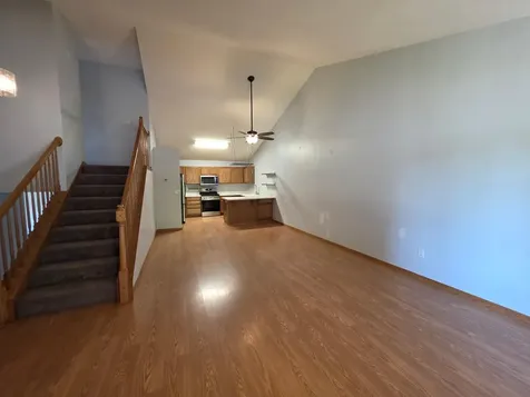 832 Matthew Drive Chaska MN 55318