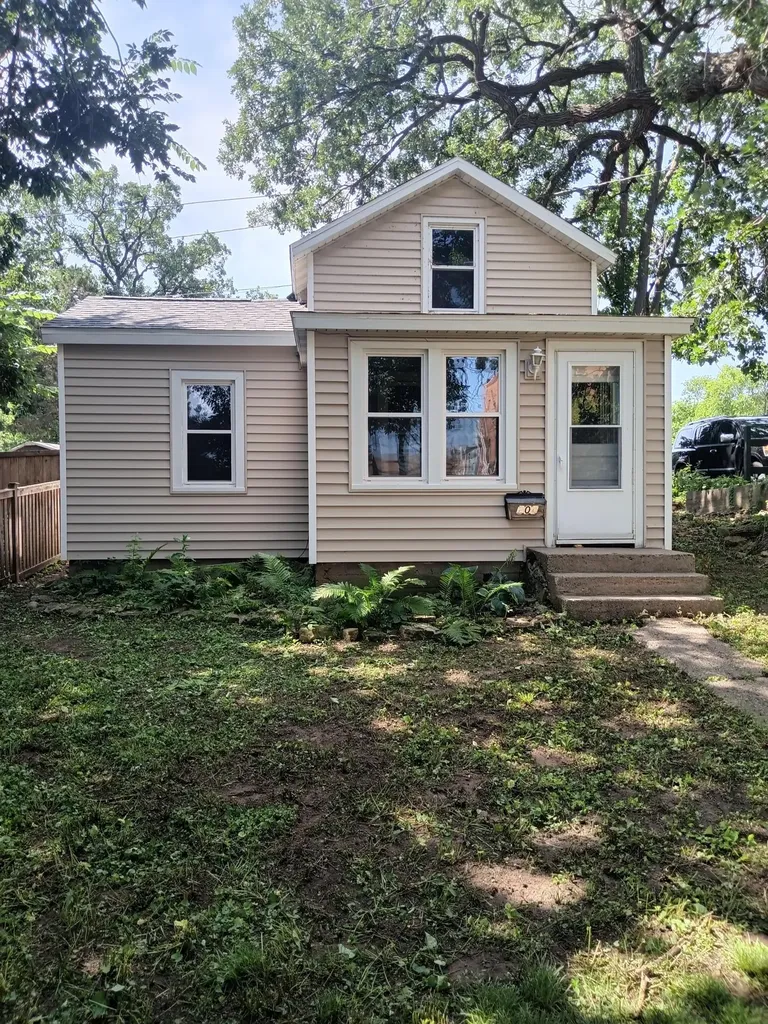 204 3rd Street E Hastings MN 55033