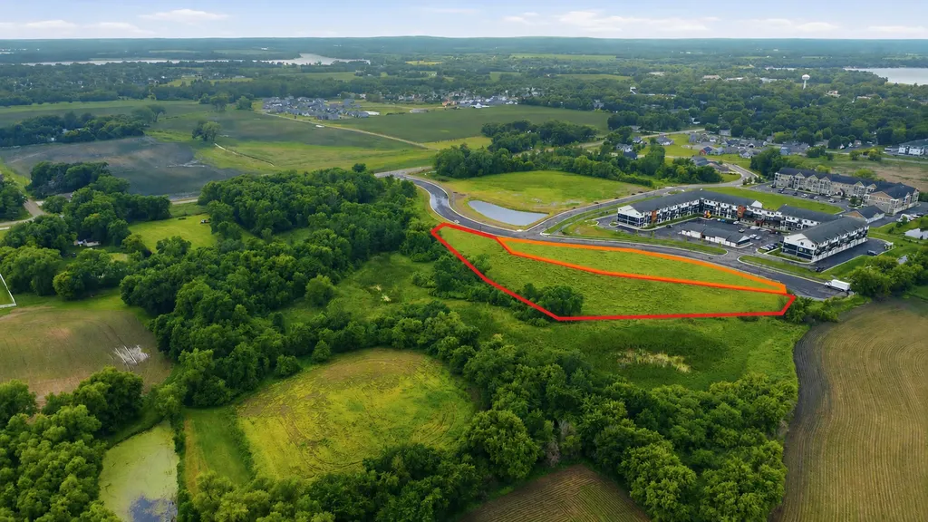 Xxx Brookwood Boulevard Annandale MN 55302
