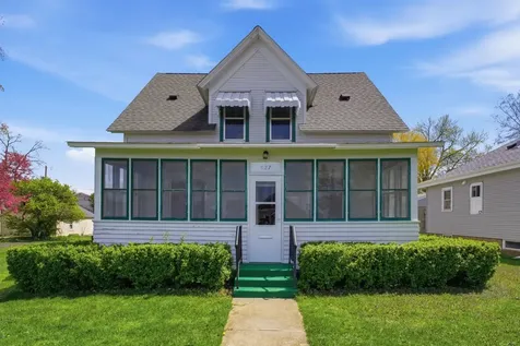 827 7th Avenue SW Faribault MN 55021
