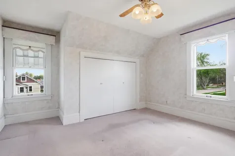 827 7th Avenue SW Faribault MN 55021