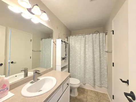 1125 Pioneer Trail SE Cambridge MN 55008