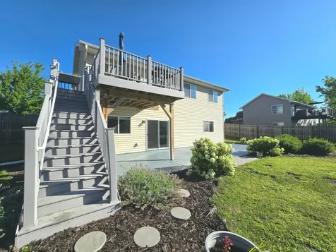 1125 Pioneer Trail SE Cambridge MN 55008