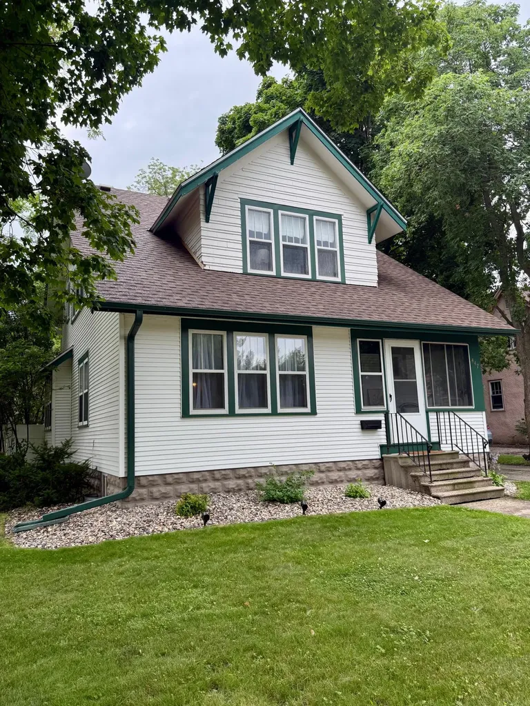 447 E School Street Owatonna MN 55060