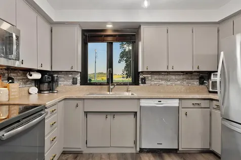1817 S Shore Drive Albert Lea MN 56007