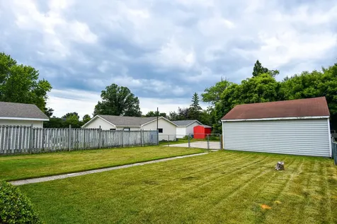 417 Kendall Avenue S Thief River Falls MN 56701