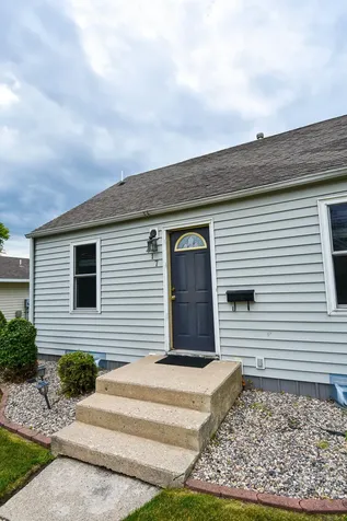 417 Kendall Avenue S Thief River Falls MN 56701
