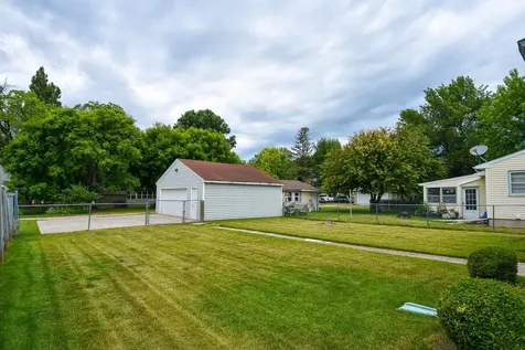 417 Kendall Avenue S Thief River Falls MN 56701