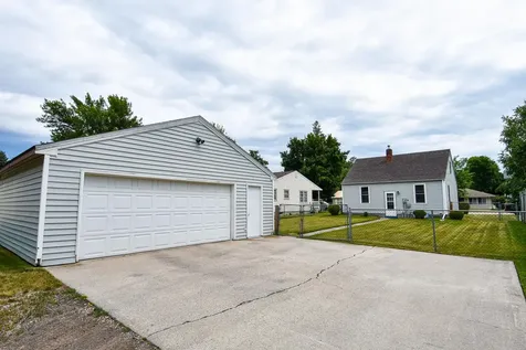 417 Kendall Avenue S Thief River Falls MN 56701