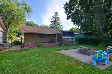 6609 74 1/2 Avenue N Brooklyn Park MN 55428