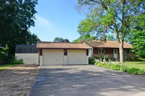 6609 74 1/2 Avenue N Brooklyn Park MN 55428