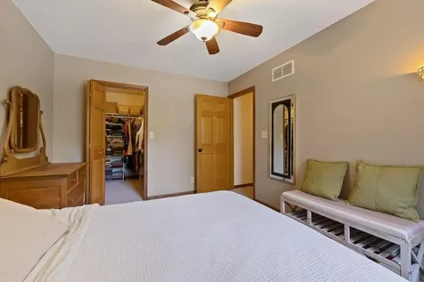 16451 Kenosha Avenue Lakeville MN 55044