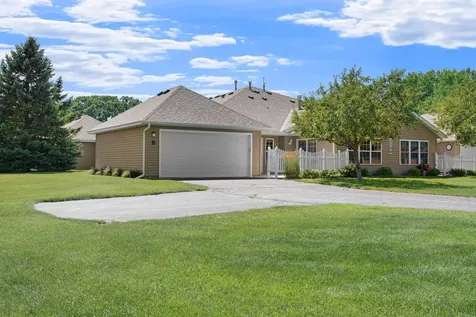 2100 Oak Tree Lane Austin MN 55912