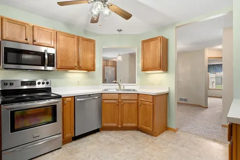 2100 Oak Tree Lane Austin MN 55912