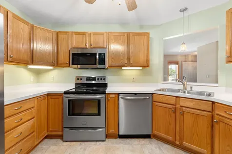 2100 Oak Tree Lane Austin MN 55912