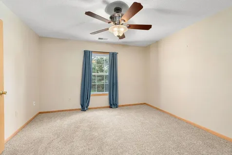 2100 Oak Tree Lane Austin MN 55912