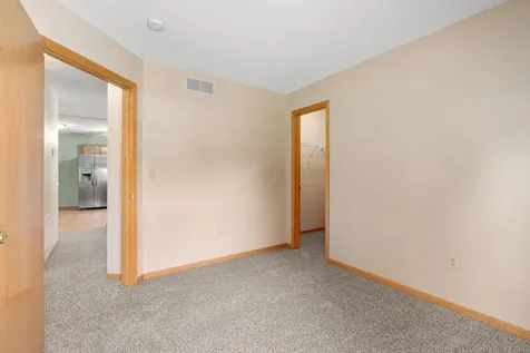2100 Oak Tree Lane Austin MN 55912