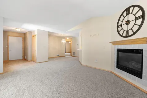 2100 Oak Tree Lane Austin MN 55912
