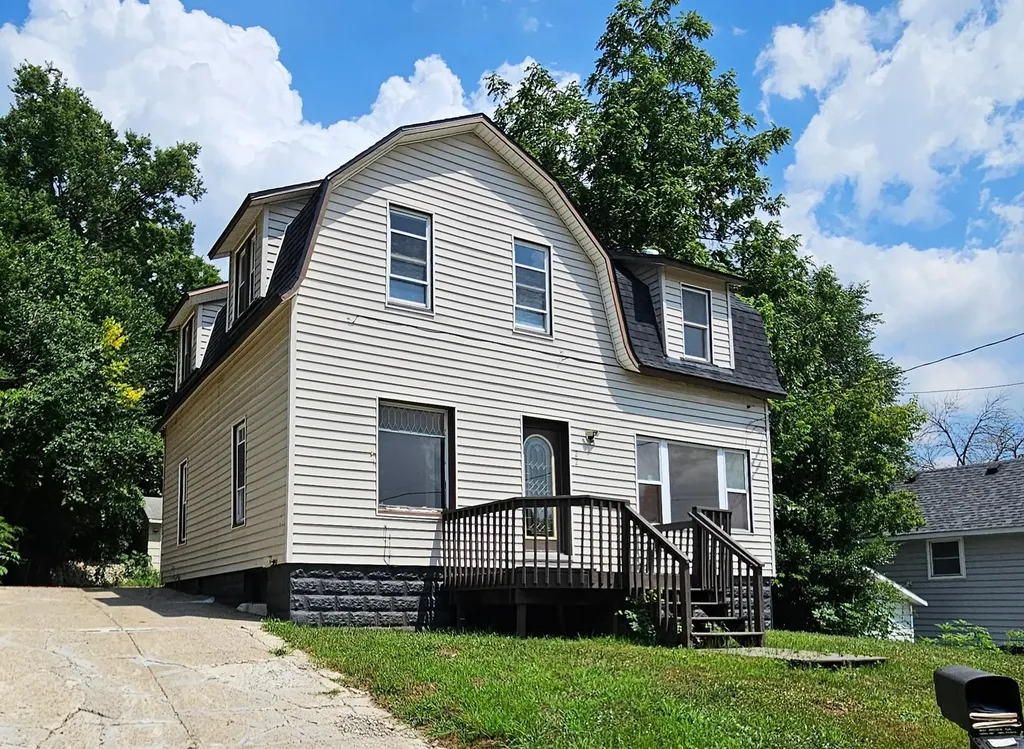22 2nd Street SE Faribault MN 55021