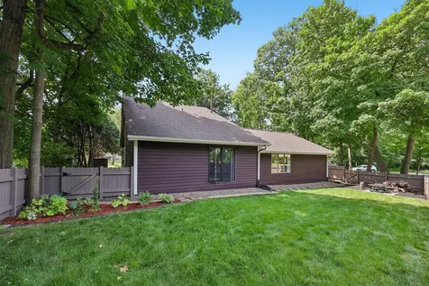 6074 Ridgewood Road Mound MN 55364