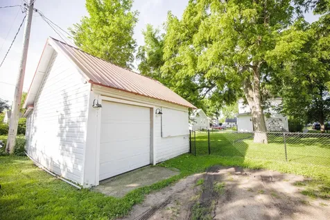716 Lyndale Avenue Morris MN 56267