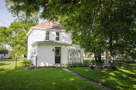716 Lyndale Avenue Morris MN 56267