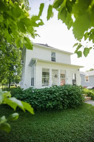 716 Lyndale Avenue Morris MN 56267