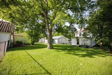 716 Lyndale Avenue Morris MN 56267