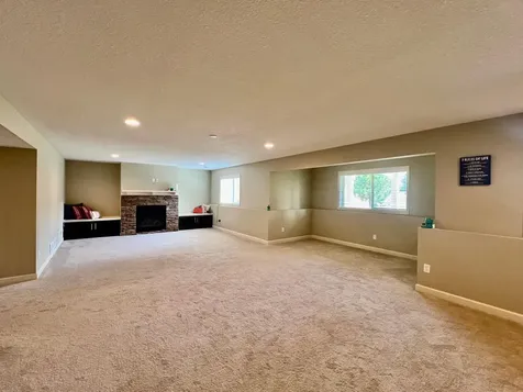 15672 Fairchild Way Apple Valley MN 55124