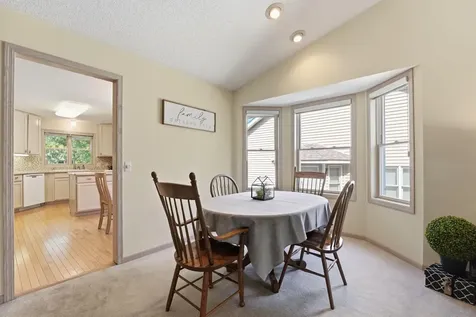 644 Overlook Drive Roseville MN 55113
