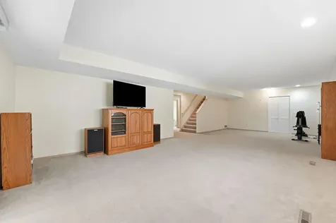 644 Overlook Drive Roseville MN 55113