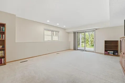 644 Overlook Drive Roseville MN 55113