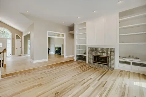 7170 Kenmare Drive Bloomington MN 55438