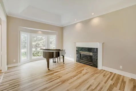 7170 Kenmare Drive Bloomington MN 55438