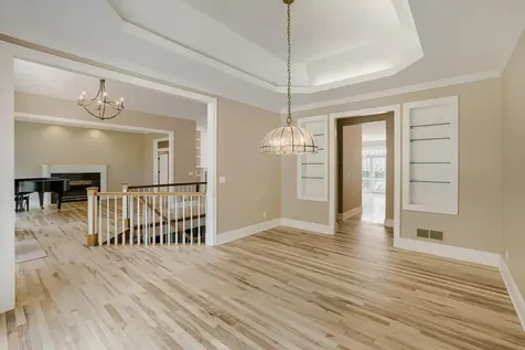 7170 Kenmare Drive Bloomington MN 55438