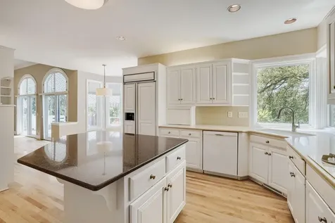 7170 Kenmare Drive Bloomington MN 55438