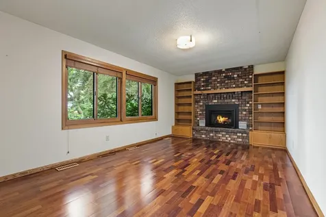 1819 Moore Street Falcon Heights MN 55113