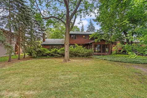 1819 Moore Street Falcon Heights MN 55113