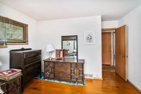 832 N 43rd Avenue W Duluth MN 55807