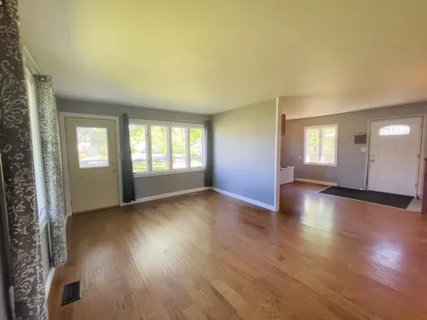 25 Gibson Road Silver Bay MN 55614