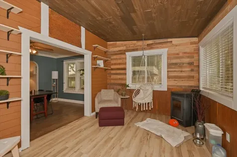 1515 N 9th Avenue E Duluth MN 55805