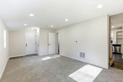 941 Cypress Street Saint Paul MN 55106