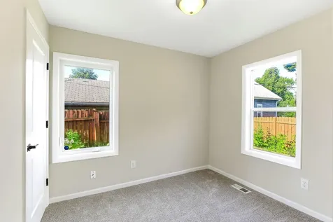 941 Cypress Street Saint Paul MN 55106