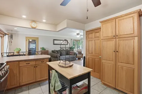 2686 Victoria Street N Roseville MN 55113